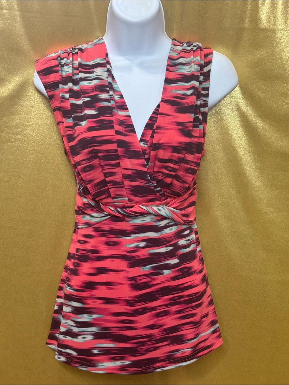 Attention Coral Abstract Ikat Print Empire Waist V-Neck Top - Size Small